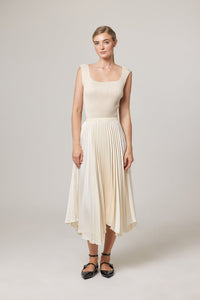 Nina Square-neck 3D Honeycomb Texture Shell