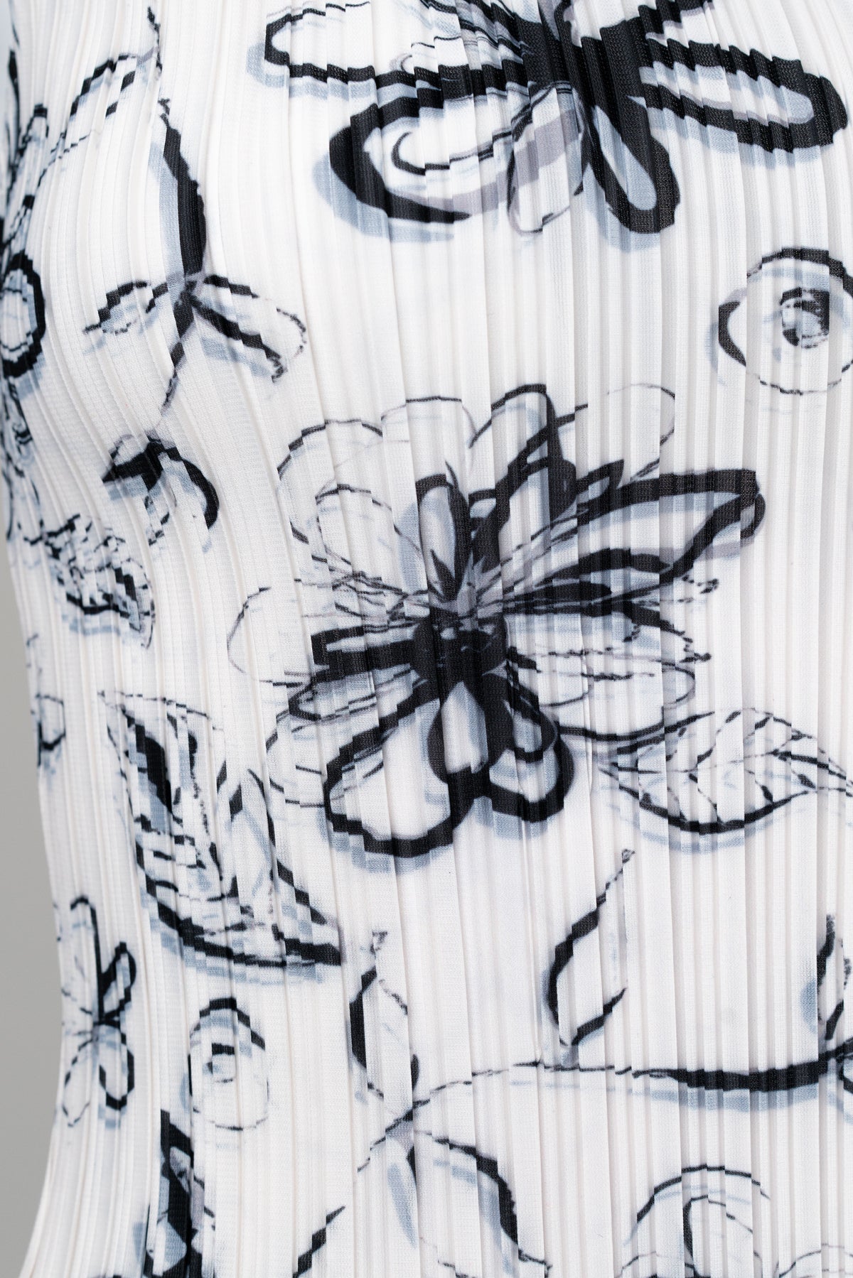 Beth Sketch Floral Plissé Tank