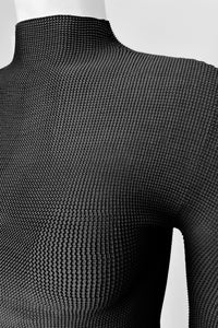 Hazel Solid 3D Honeycomb Long Sleeve Top