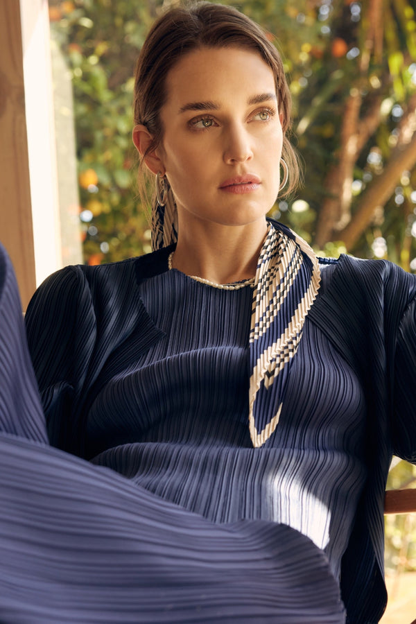 Lydia Graphic Line Plissé Petit Scarf