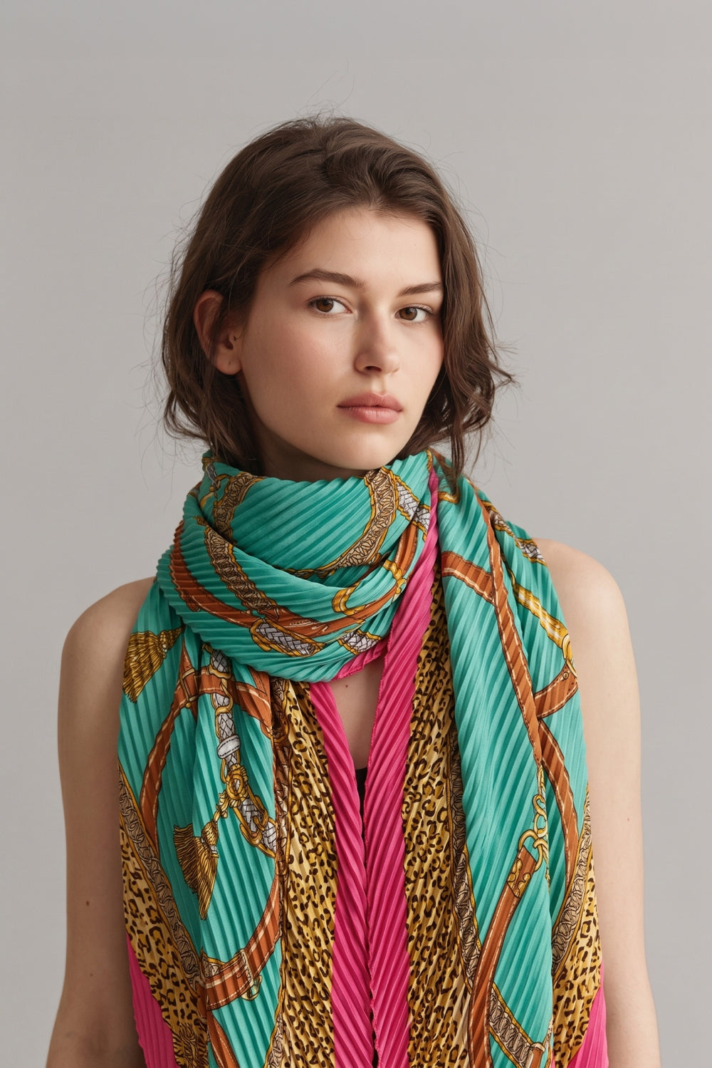 Winnie Grande Plissé Scarf