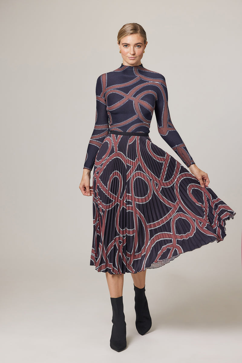 Inès Ribbon Print 3D Honeycomb Texture Top