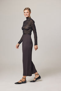 Zoe Soft Matte Plissé Wide-Leg Pant