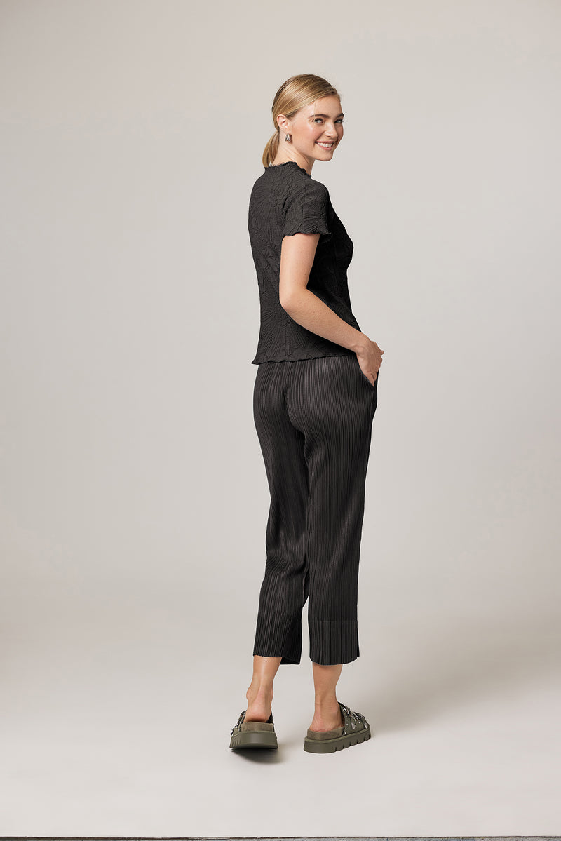 Jeremy Lettuce Edge Floral Jacquard Top