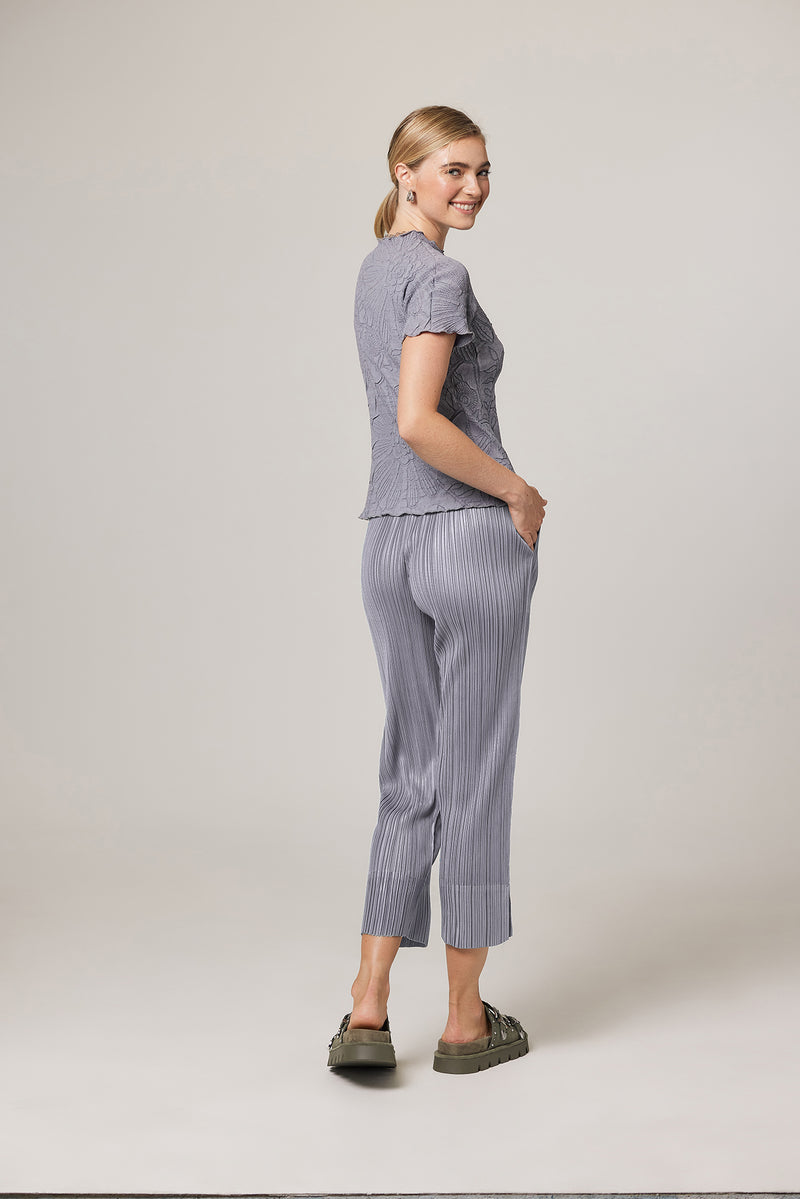 Jeremy Lettuce Edge Floral Jacquard Top