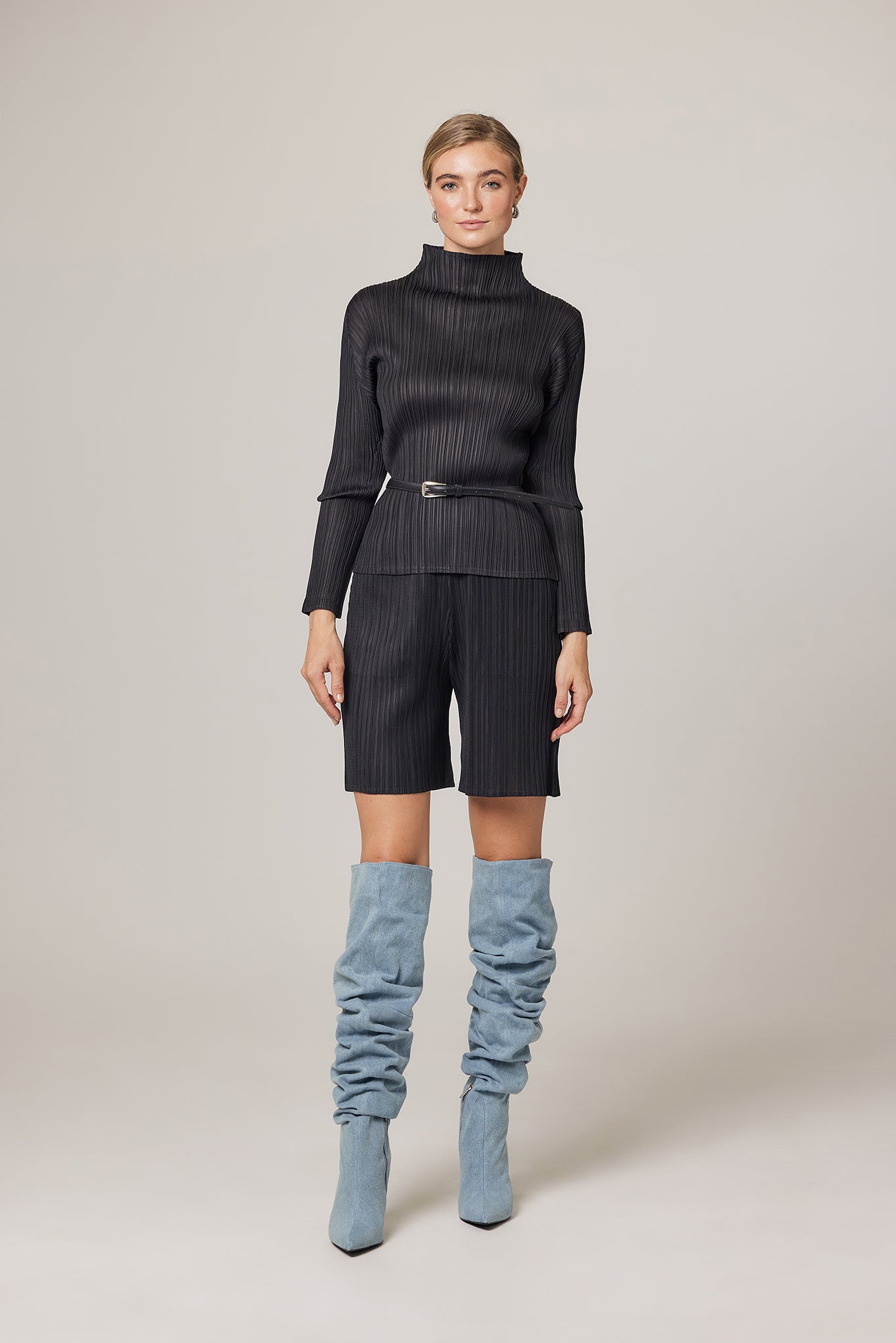 Harper Mockneck Long Sleeve Plissé Satin Top – Wild Cosmos