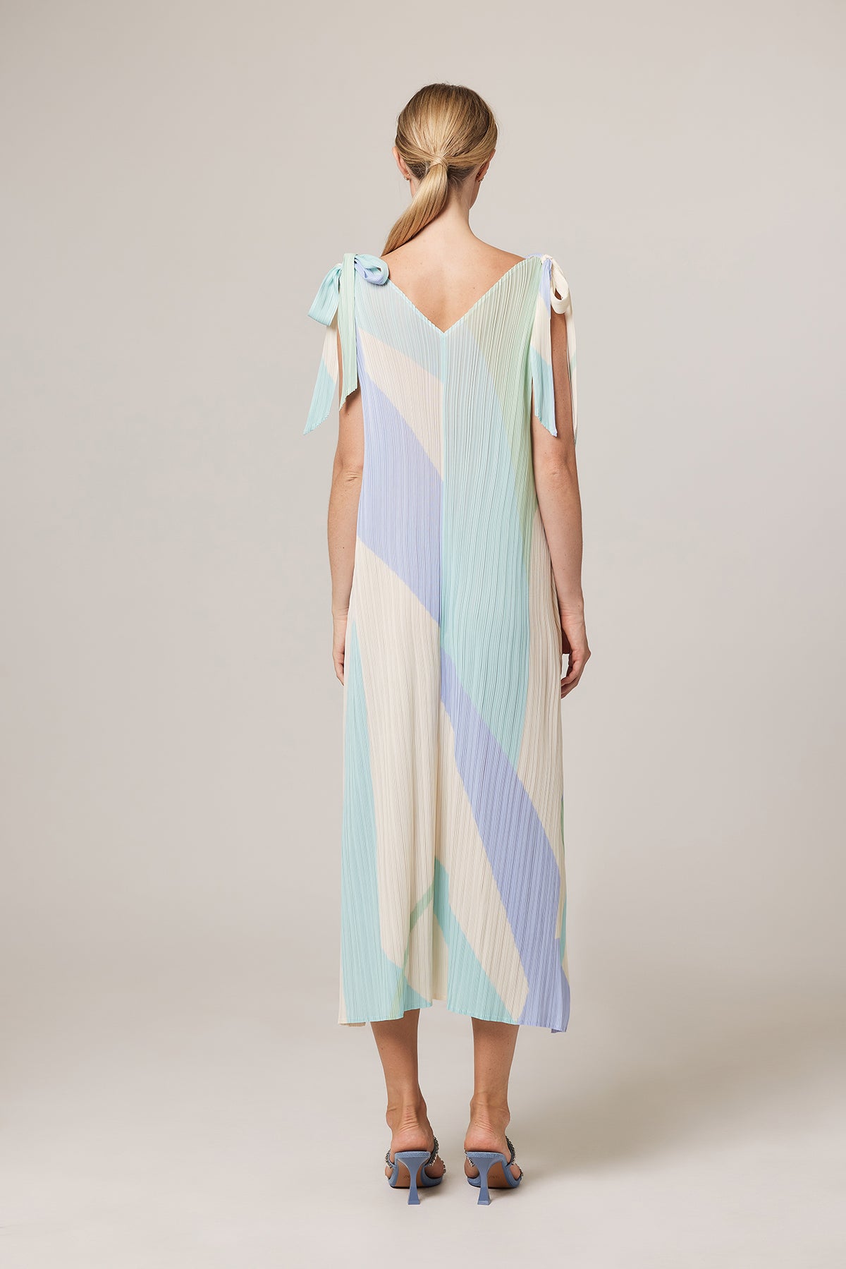 Claire Plissé Satin Ribbon Color-block Dress