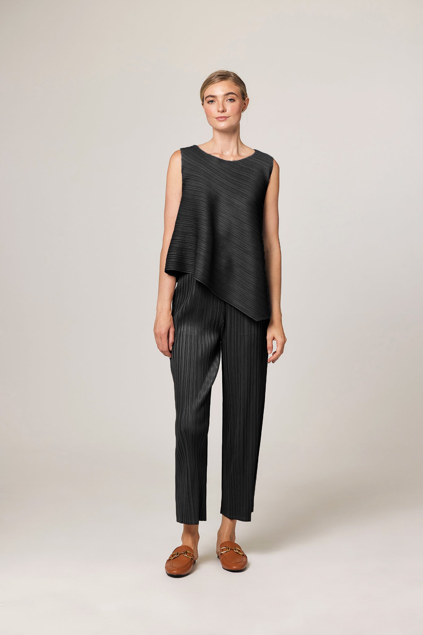 Sera Diagonal Plissé Tank – Wild Cosmos