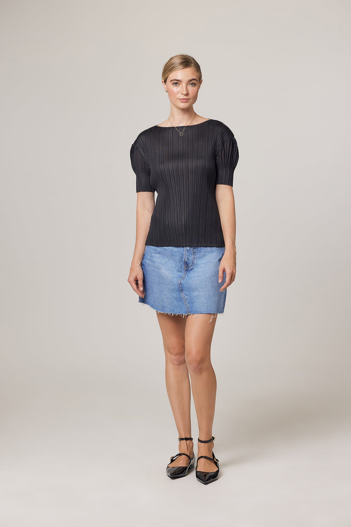 Annie Puff Sleeve Plissé Top