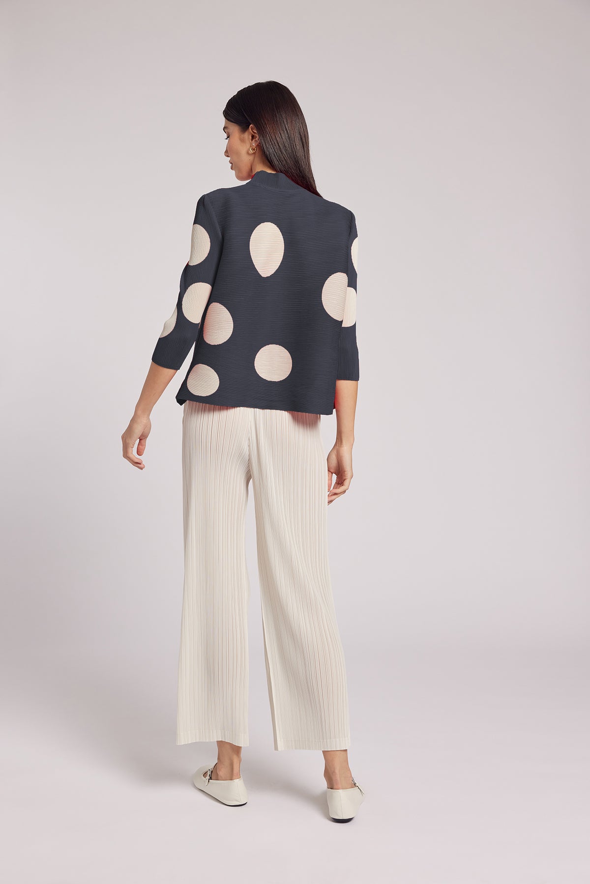 Mari Dot Print Mandarin Collar Crystal Pleats Shirt - Black