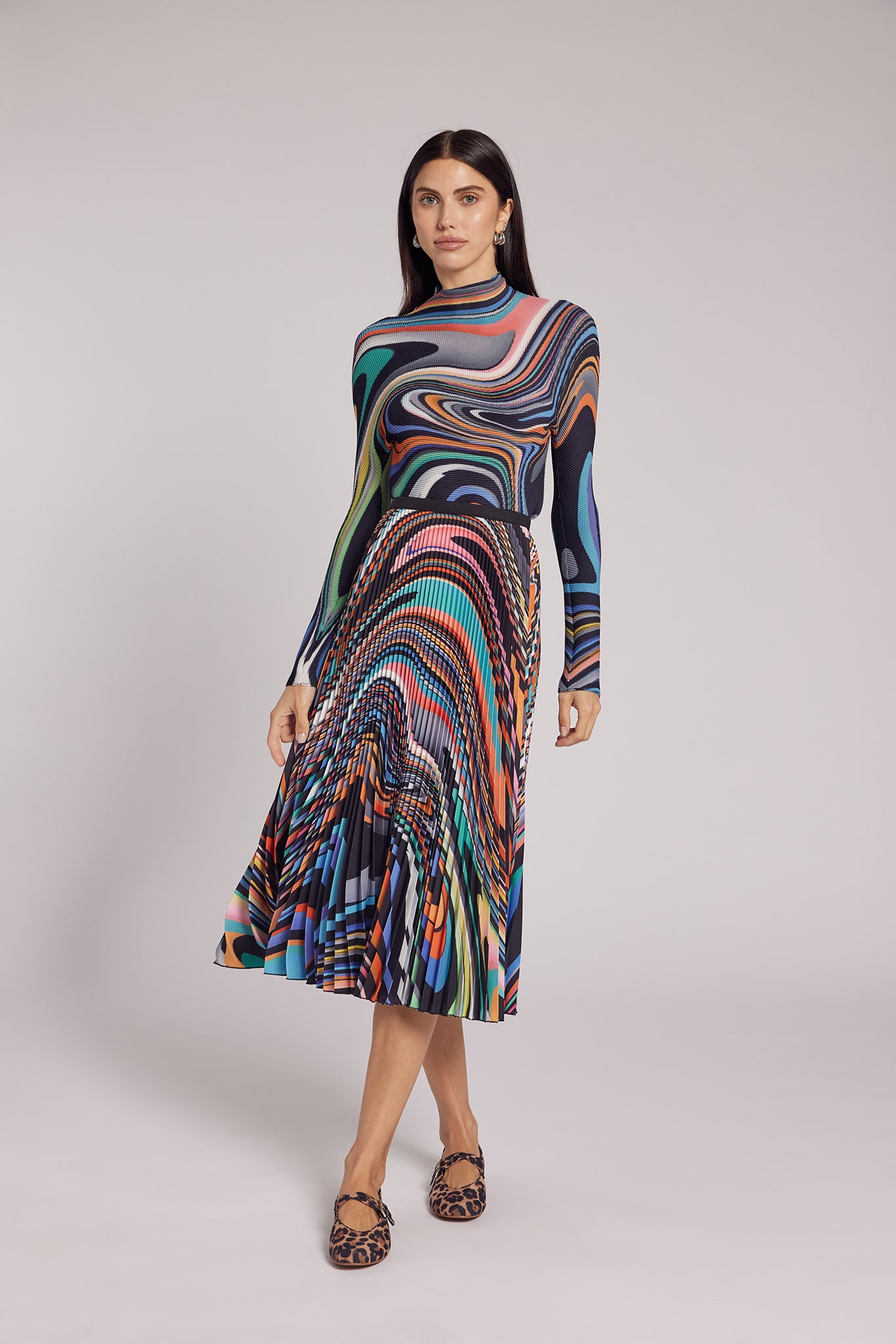 Emily Oil Paint Pleated Skirt – WILD COSMOS