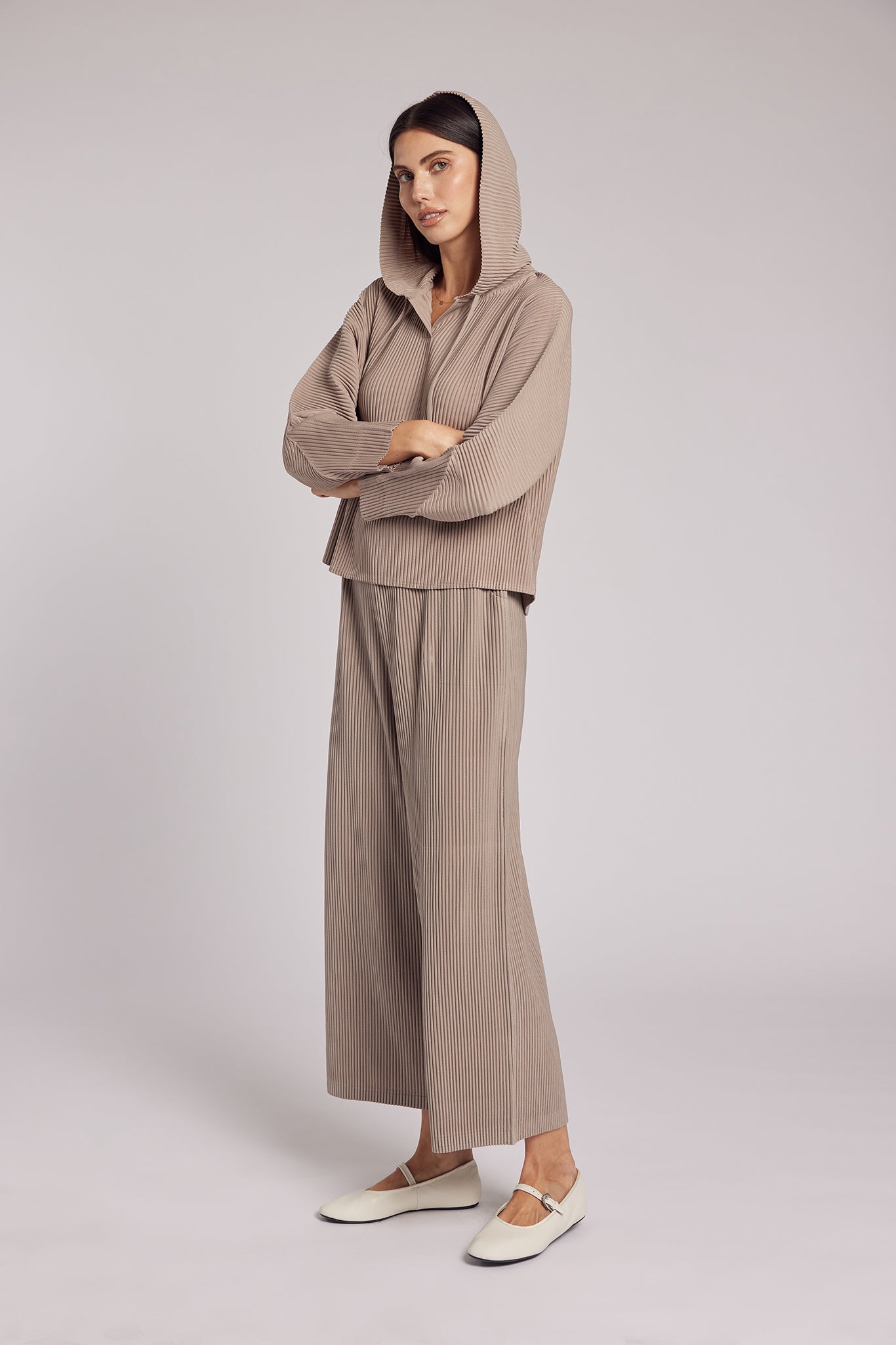 Vivian Double Knit Plissé Straight Pant – Wild Cosmos