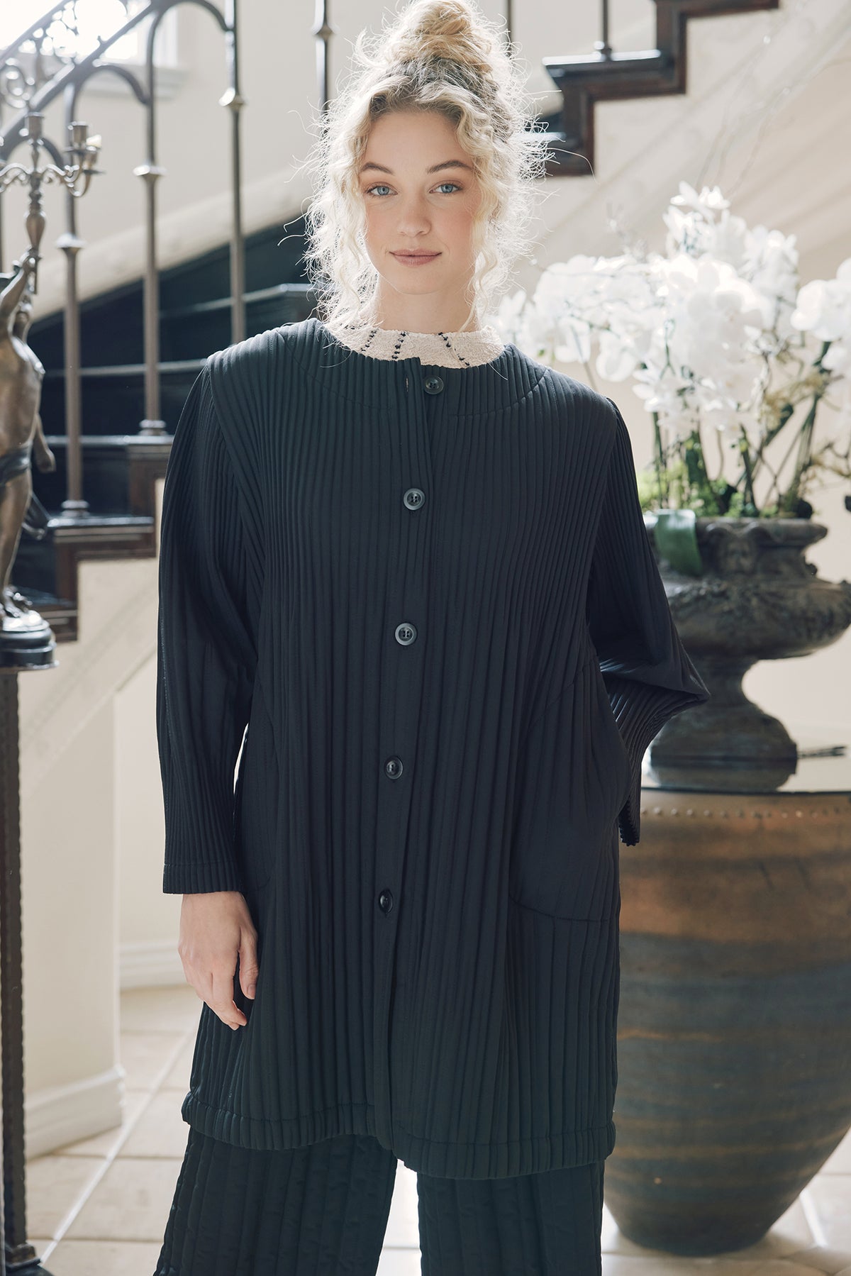 Boston Insulated Plissé Jacket with Removable Scarf