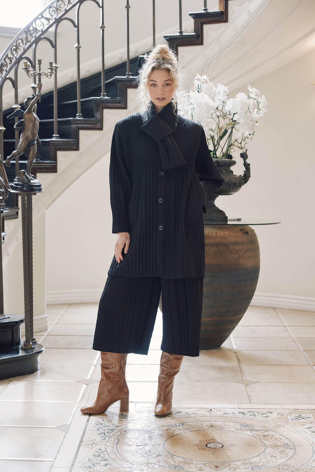 Boston Insulated Plissé Jacket with Removable Scarf