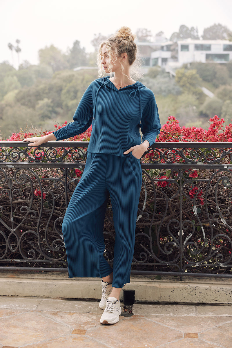 Vivian Double Knit Plissé Straight Pant