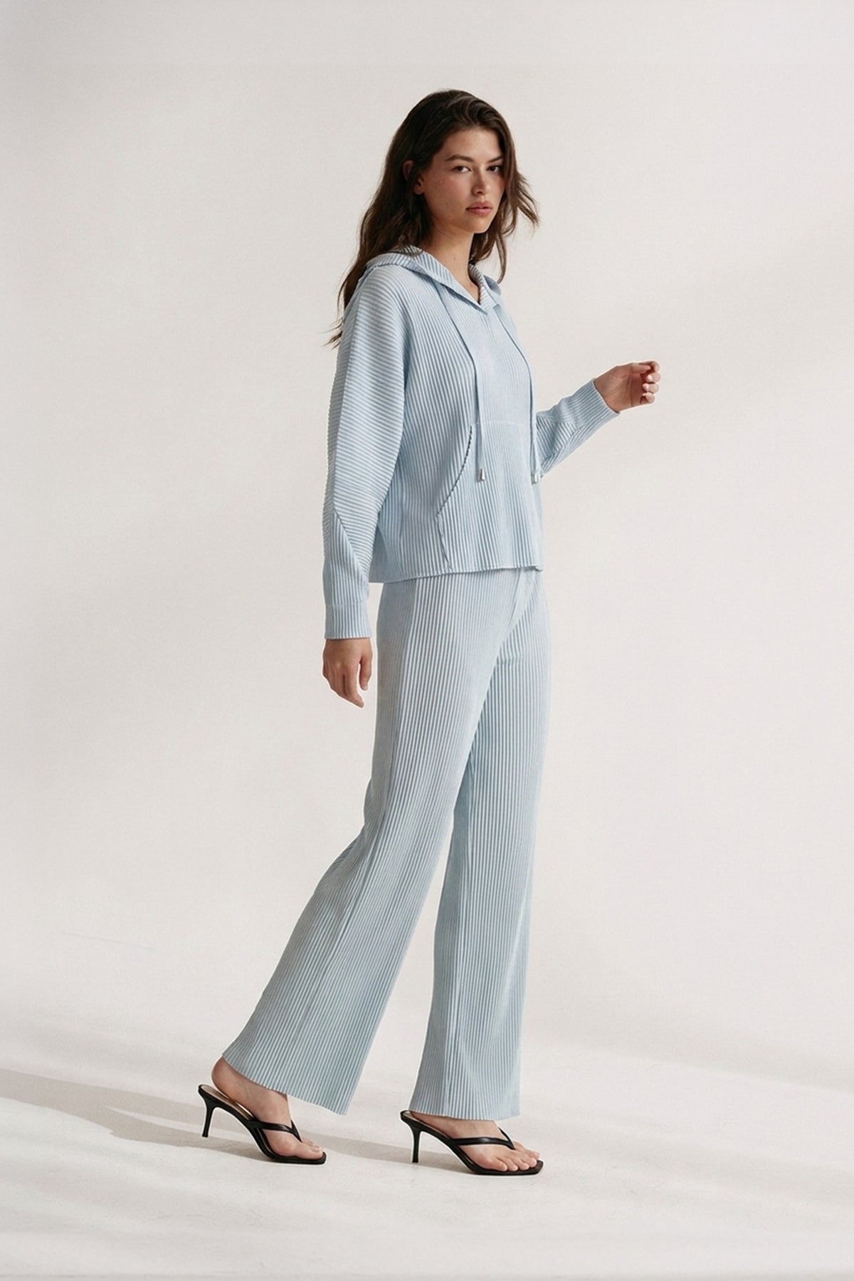 Vivian Hooded Double Knit Plissé Pull Over - Cloud