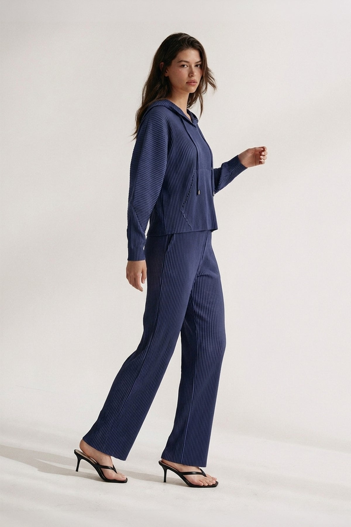 Vivian Double Knit Plissé Straight Pant - Midnight Tide