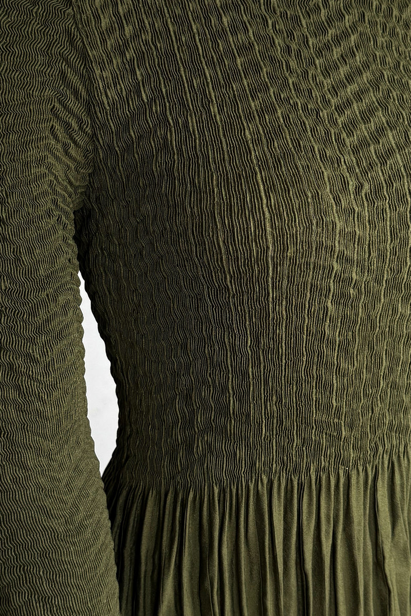 Lizzy Smock Long Sleeve Dress – WILD COSMOS