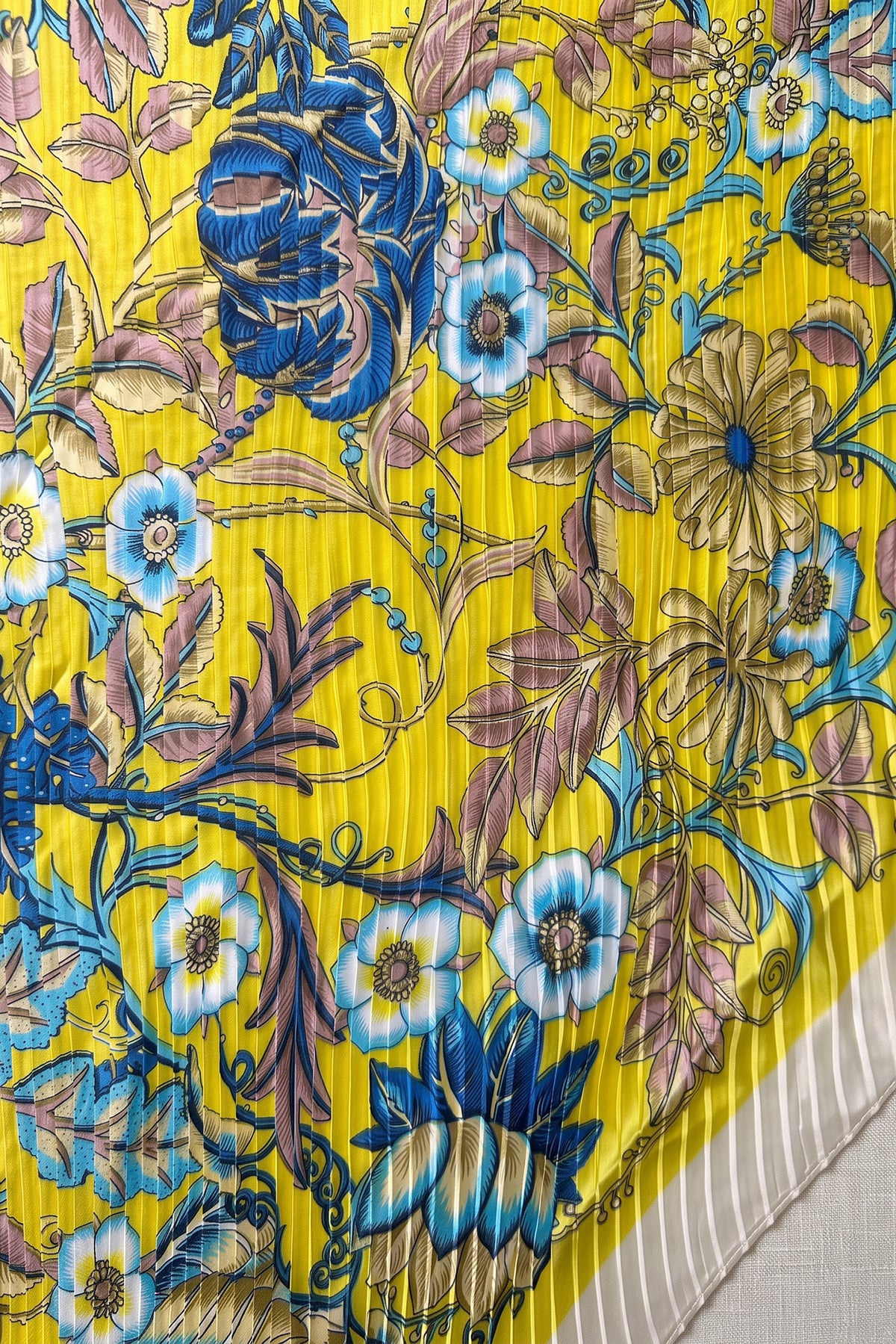 Birdie Grande Plissé Scarf