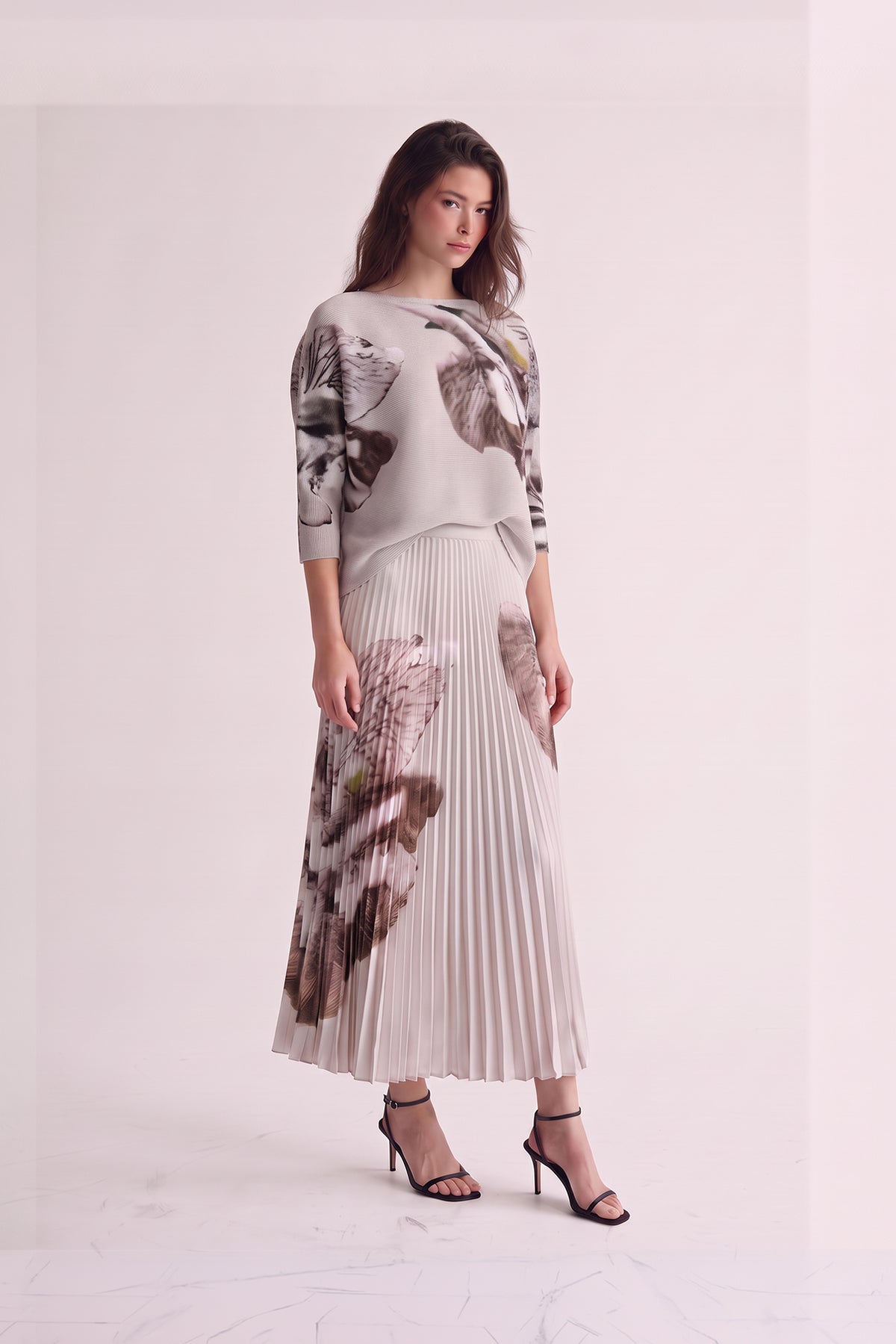 Agata Coral Print 3D Honeycomb Loose Texture Top