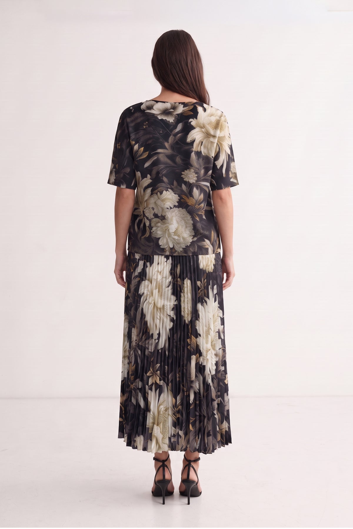 Camellia 3D Honeycomb Loose Top