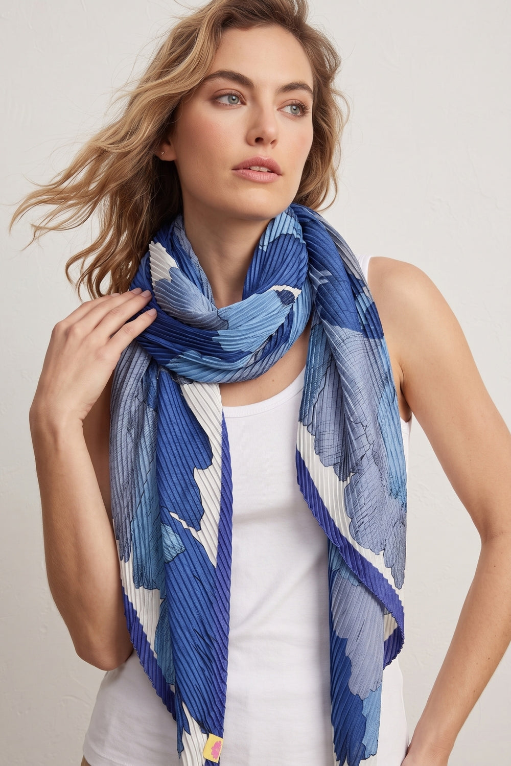 Skylar Grande Plissé Scarf