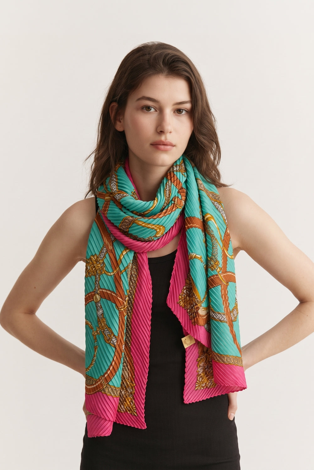 Winnie Grande Plissé Scarf