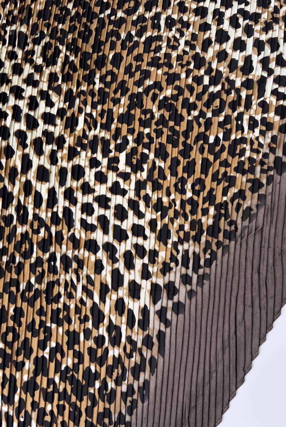 Brooke Grande Plissé Scarf