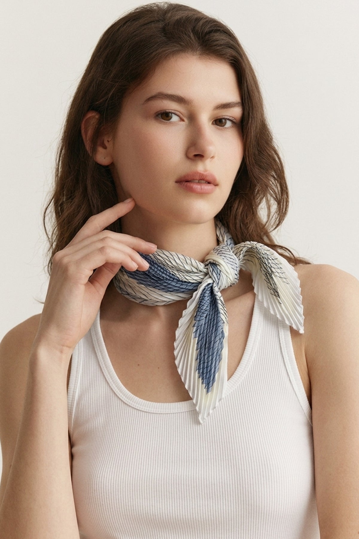 Eliza Plissé Petit Scarf