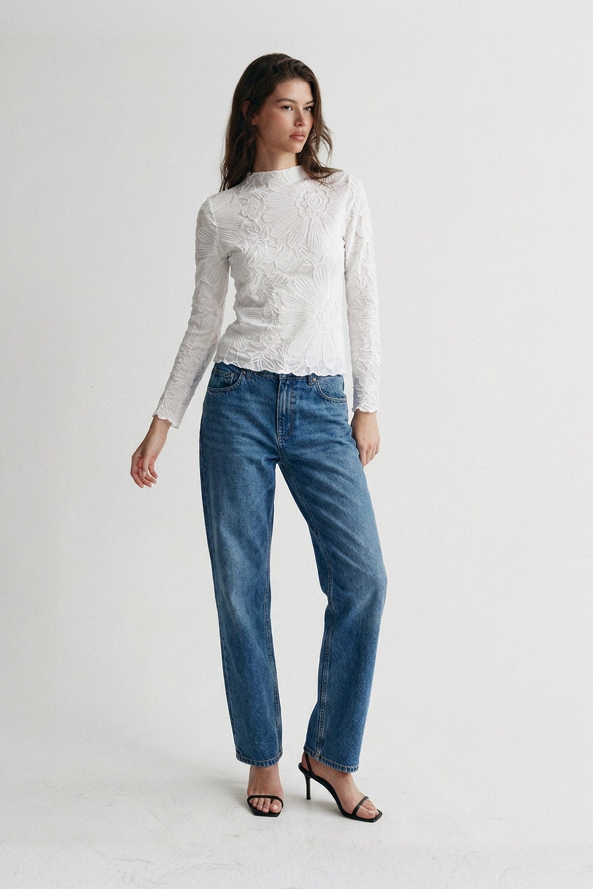 Kylie Lettuce Edge Floral Jacquard Top