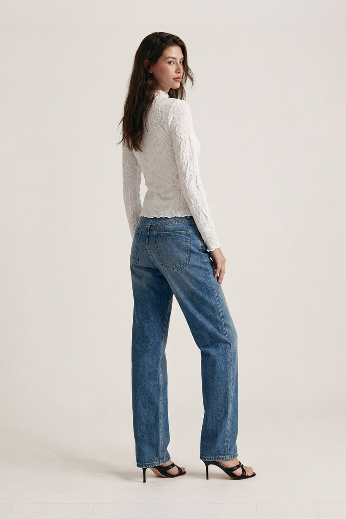Kylie Lettuce Edge Floral Jacquard Top