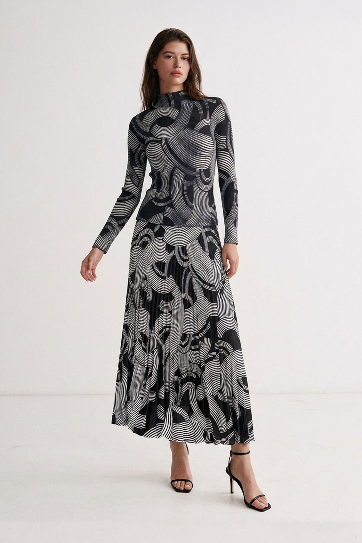 Graphic Clouds 3D Honeycomb Texture Top