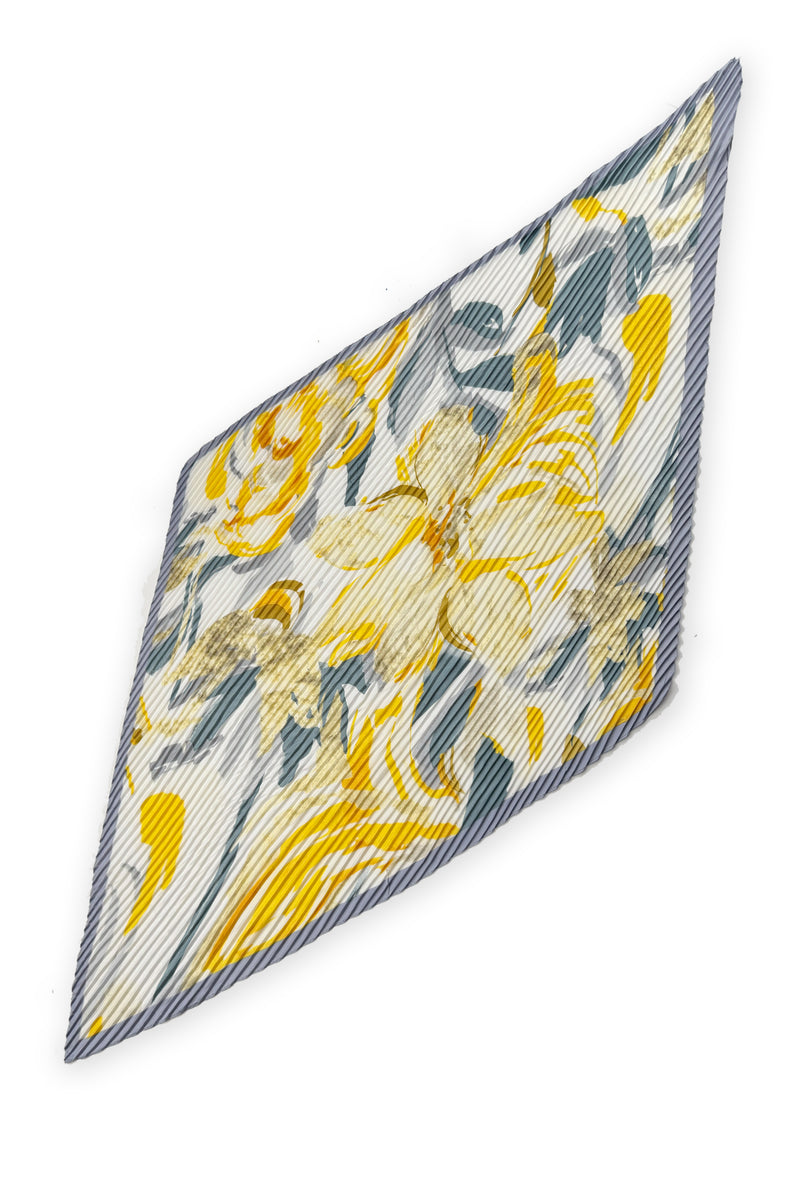 Yuri Plissé Petit Scarf