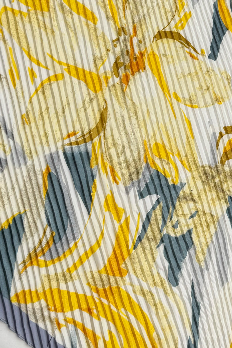 Yuri Plissé Petit Scarf